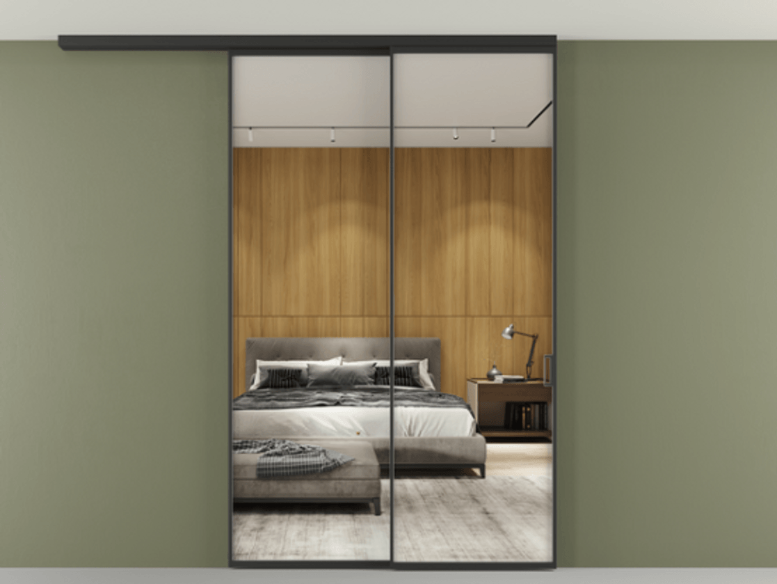 Перегородка Formato вдоль стены на потолок 2 створки с синхронным механизмом АЛПР 040.01 Алюминий Черный Двустороннее зеркало, триплекс , триплекс 6 мм Цена 284660 ₽ | Volhovec